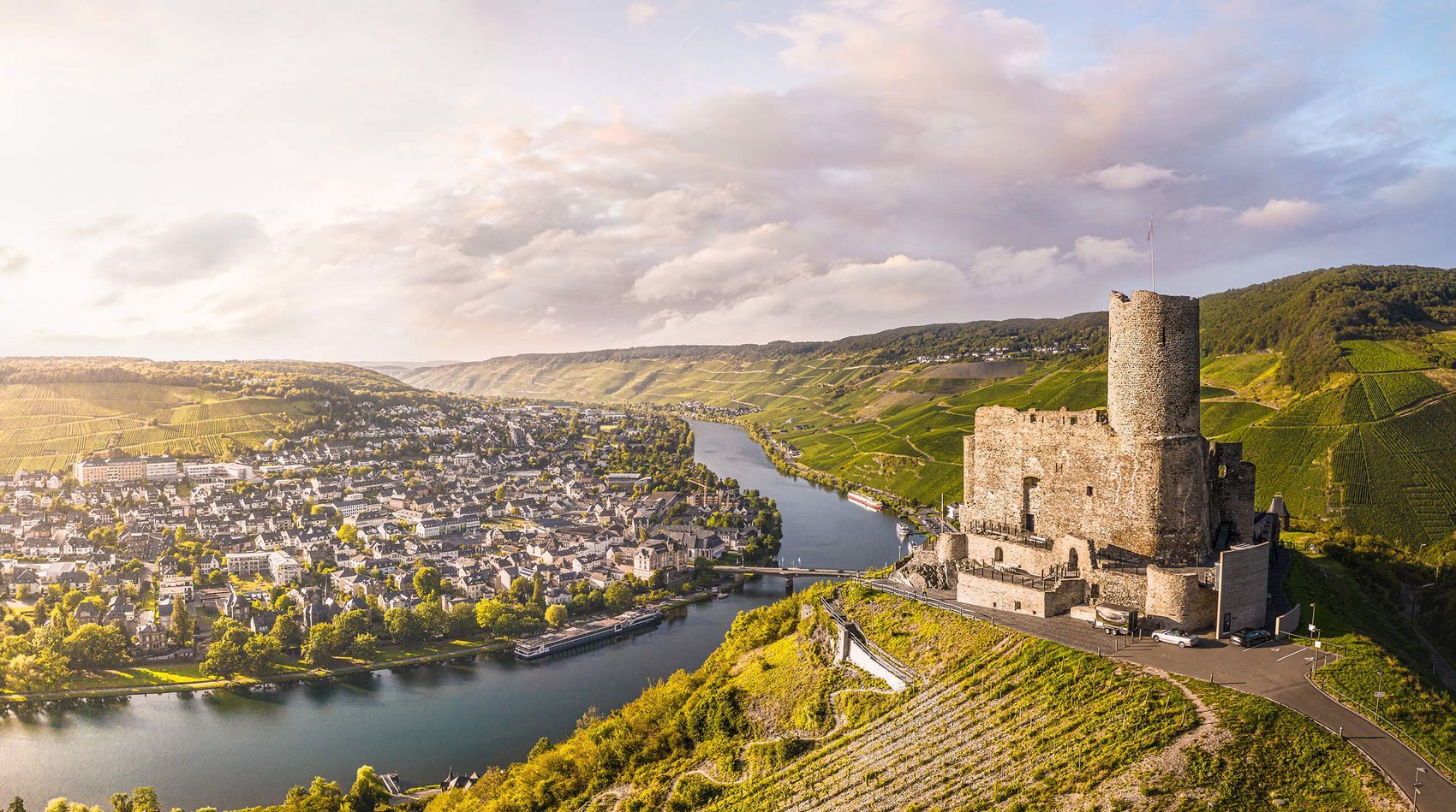 Bernkastel-Kues, Burg Landshut © Fabian Graf Ansicht auf die Burg Landshut in Bernkastel-Kues.