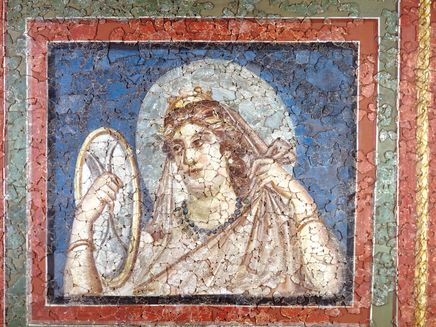 Trier, Dame mit Spiegel als Deckengemälde © Museum am Dome / Rudolf Schneider Spätantike Malerei einer Dame mit Spiegel