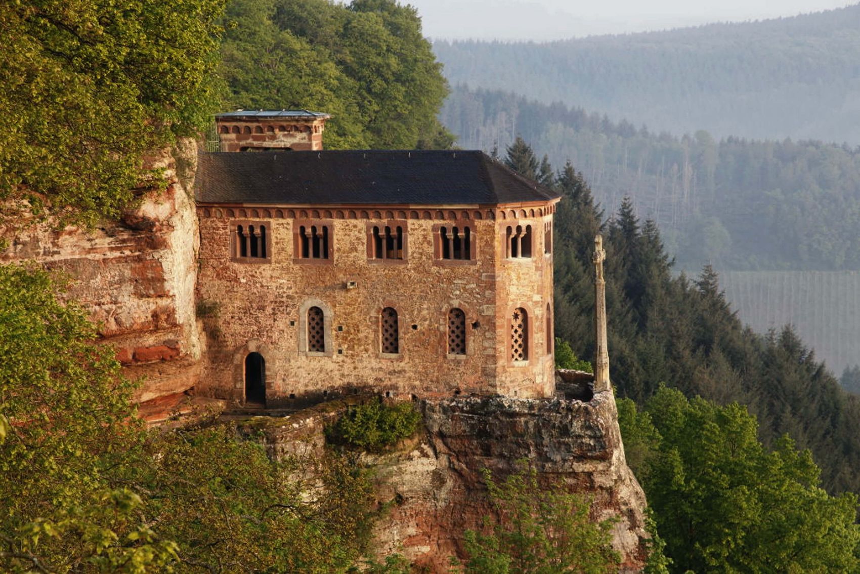 Kastel-Staadt, Klause Kastel © Hans-Peter Merten Ansicht auf die Klause Kastel in Kastel-Staadt.