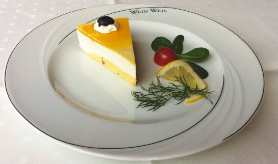 Mousse von der Ruwerbachforelle © Hotel Weingut Weis Ansicht auf eine Mousse von der Ruwerbachforelle.