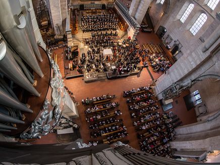 Trier, Dom, Mosel Musikfestival © Mosel Muikfestival/A. Feller Dieses Bild zeigt eine Innenaufnahme des Trierer Doms während eines Konzerts des Mosel Musikfestivals.
